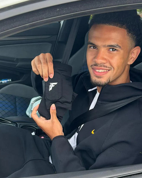 BUILT-IN SHINPADS