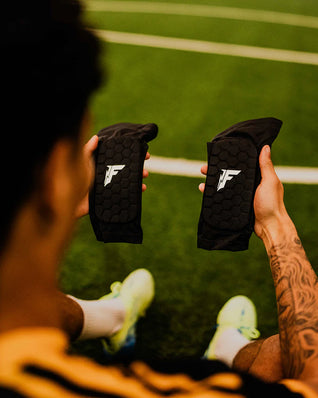 BUILT-IN SHINPADS
